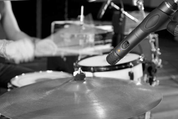 M3 Kondensatormikrofon Batterie und Phantompower